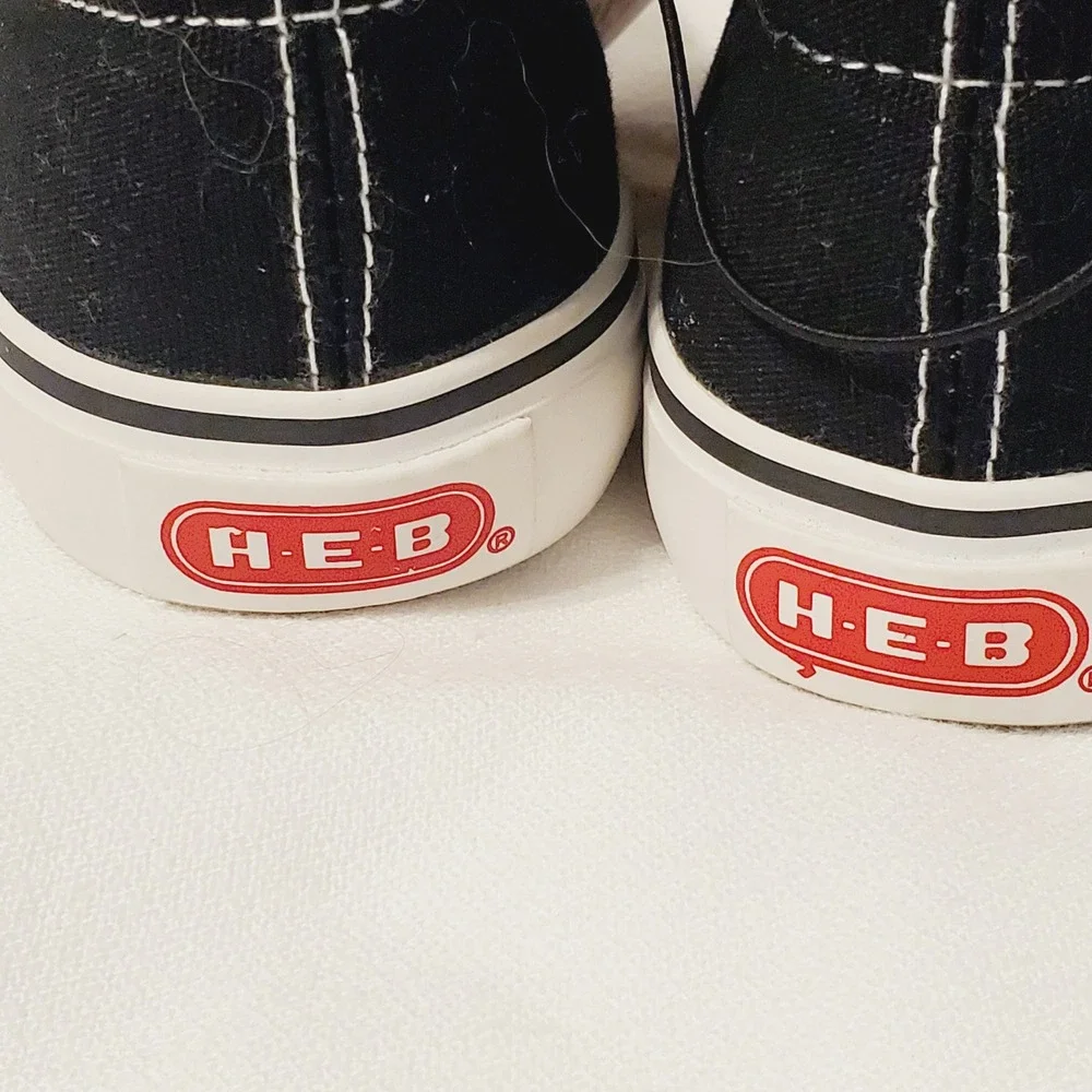 HEB Brand Shop Racetrack Twin Gore Kids Slip On Sneakers Black Red Logo Size 3